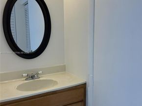 1673 Bay Rd 306, Miami Beach FL 33139