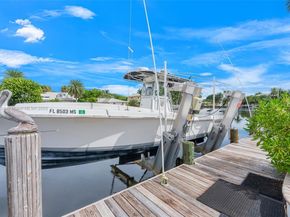 2401 Fryer Pt, Fort Lauderdale FL 33305