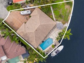 2401 Fryer Pt, Fort Lauderdale FL 33305
