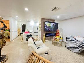 4910 NW 173rd St, Miami Gardens FL 33055