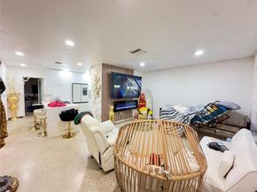 4910 NW 173rd St, Miami Gardens FL 33055