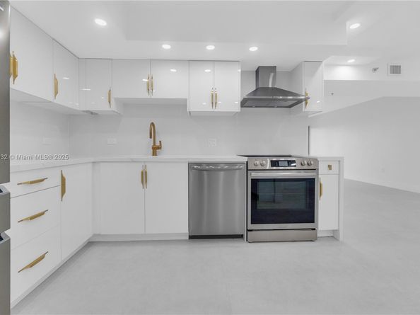 1201 S Ocean Dr 507S, Hollywood FL 33019