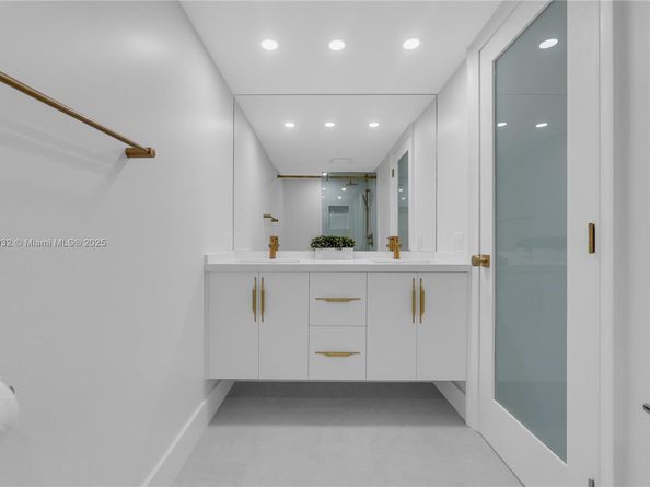 1201 S Ocean Dr 507S, Hollywood FL 33019