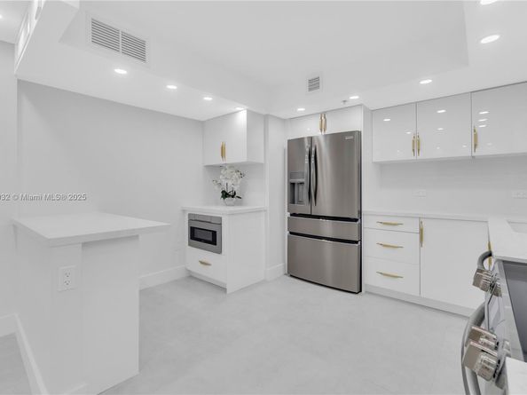1201 S Ocean Dr 507S, Hollywood FL 33019