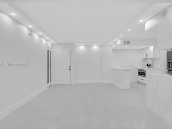 1201 S Ocean Dr 507S, Hollywood FL 33019