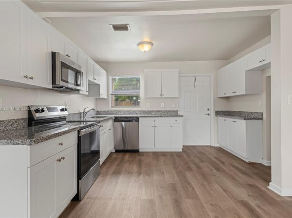 2649 NE 14th Ter, Pompano Beach FL 33064