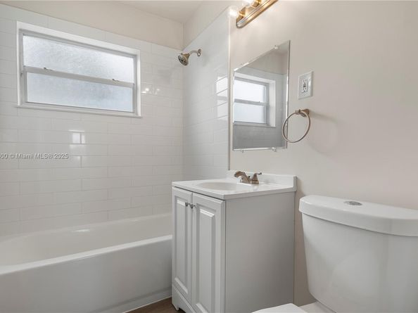 2649 NE 14th Ter, Pompano Beach FL 33064