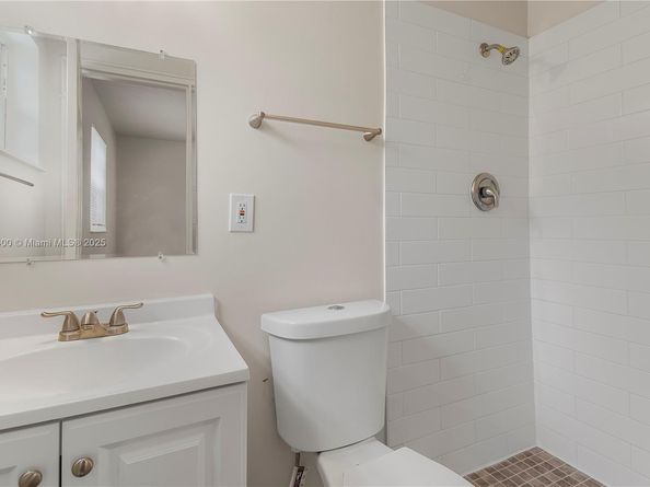 2649 NE 14th Ter, Pompano Beach FL 33064