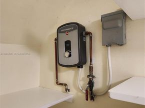 6485 SW 129th Ave, Miami FL 33183