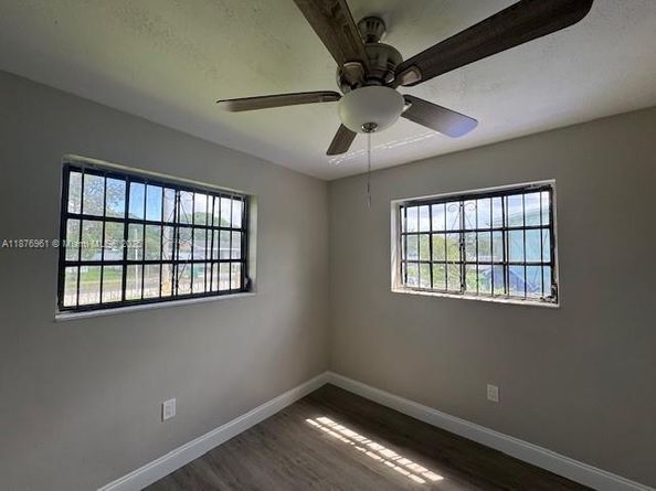 2920 NW 179th St, Miami Gardens FL 33056
