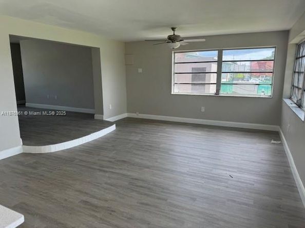 2920 NW 179th St, Miami Gardens FL 33056