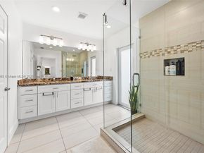 232 NW 59th St, Miami FL 33127