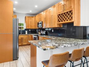 232 NW 59th St, Miami FL 33127