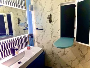 1600 NE 1st Ave 2009, Miami FL 33132