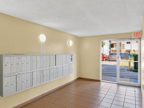 4841 NW 7th St 2034, Miami FL 33126