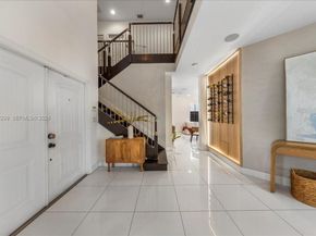 984 NW 104th Ave, Miami FL 33172