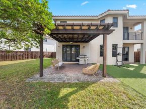 984 NW 104th Ave, Miami FL 33172