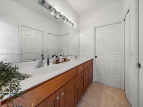 984 NW 104th Ave, Miami FL 33172