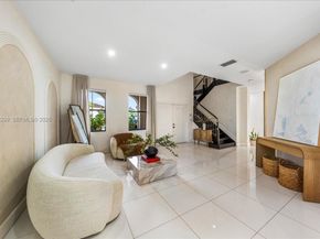 984 NW 104th Ave, Miami FL 33172