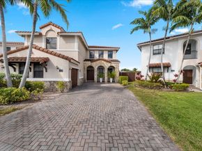 984 NW 104th Ave, Miami FL 33172