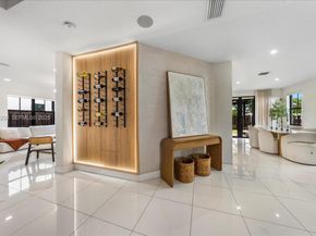 984 NW 104th Ave, Miami FL 33172