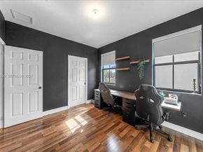 984 NW 104th Ave, Miami FL 33172
