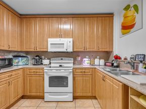 8031 W 36th Ave 1, Hialeah FL 33018