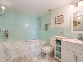 145 SE 25th Rd 702, Miami FL 33129