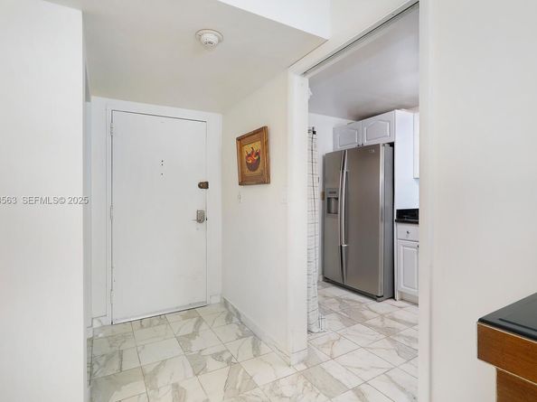 145 SE 25th Rd 702, Miami FL 33129