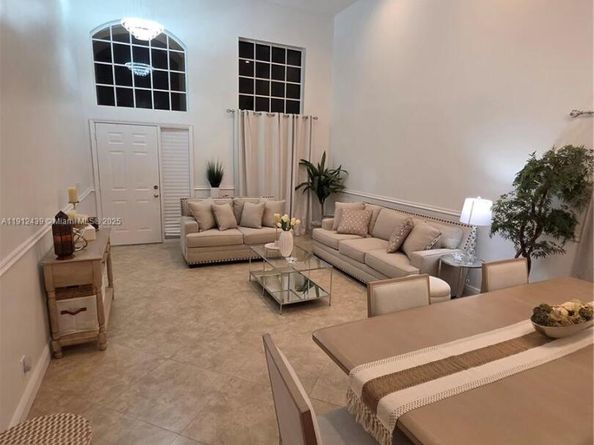 2726 NW 68th Ave, Margate FL 33063