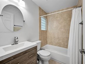 2726 NW 68th Ave, Margate FL 33063