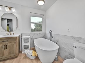 2726 NW 68th Ave, Margate FL 33063