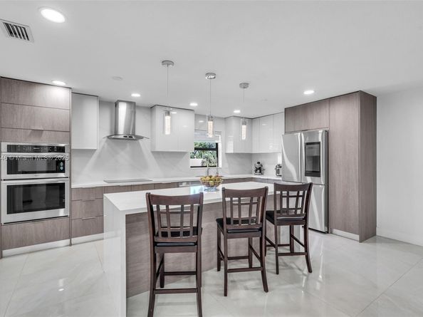 7100 Mcclellan St, Hollywood FL 33024