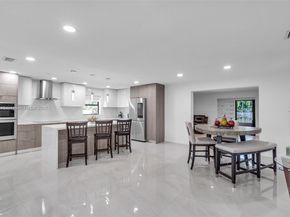 7100 Mcclellan St, Hollywood FL 33024