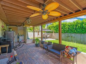 7100 Mcclellan St, Hollywood FL 33024