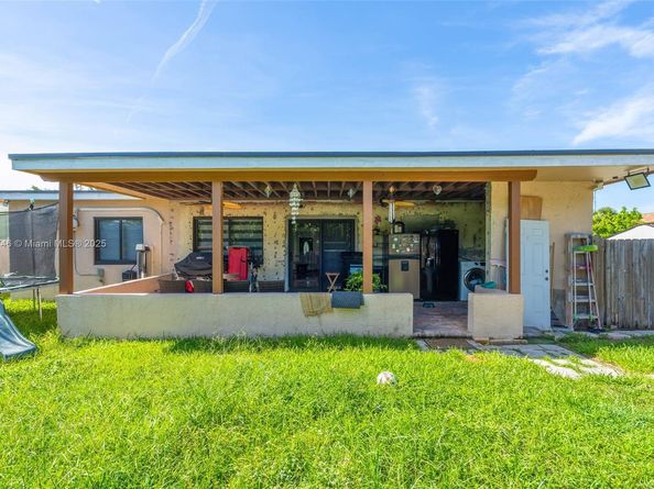 7100 Mcclellan St, Hollywood FL 33024