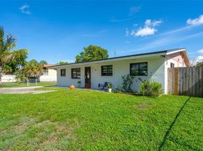7100 Mcclellan St, Hollywood FL 33024
