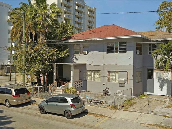 767 SW 2nd St, Miami FL 33130