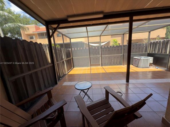 1651 SW 120th Ave, Pembroke Pines FL 33025