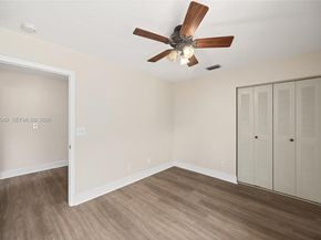365 SW 122nd Ave, Pembroke Pines FL 33025