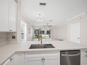 365 SW 122nd Ave, Pembroke Pines FL 33025