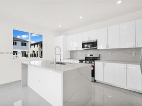 22485 SW 125th Ave 16A, Miami FL 33170