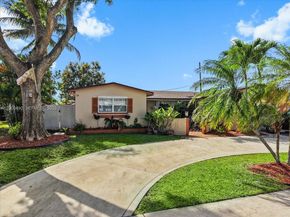 600 SW 67th Ave, Pembroke Pines FL 33023