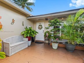 600 SW 67th Ave, Pembroke Pines FL 33023