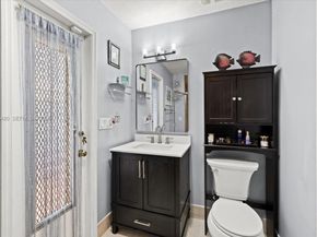 600 SW 67th Ave, Pembroke Pines FL 33023