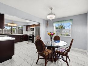 600 SW 67th Ave, Pembroke Pines FL 33023
