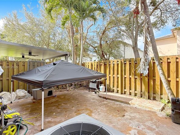 338 NE 37th Ave, Homestead FL 33033