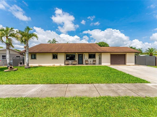 1760 NW 12th Ave, Homestead FL 33030