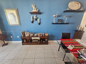 50 Menores Ave 828, Coral Gables FL 33134