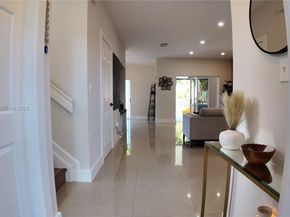 2558 NE 41st Ave, Homestead FL 33033